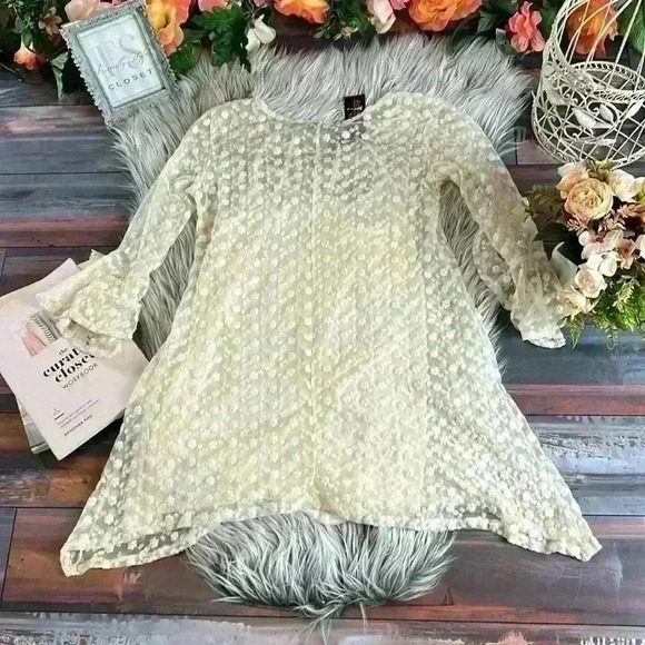 NWT Adorn Floral Lace Ivory Tunic Top S – Romantic Bell Sleeve Boho Blouse - Picture 7 of 9